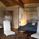 Bed & Breakfast La Tour Des Laudes Breuil-Barret