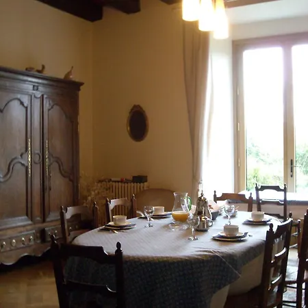 La Tour Des Laudes 3*