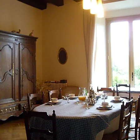 Bed & Breakfast La Tour Des Laudes Breuil-Barret
