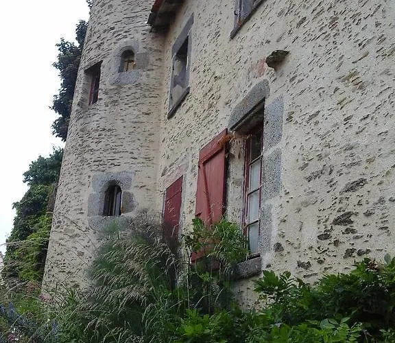 La Tour Des Laudes 住宿加早餐酒店 3*